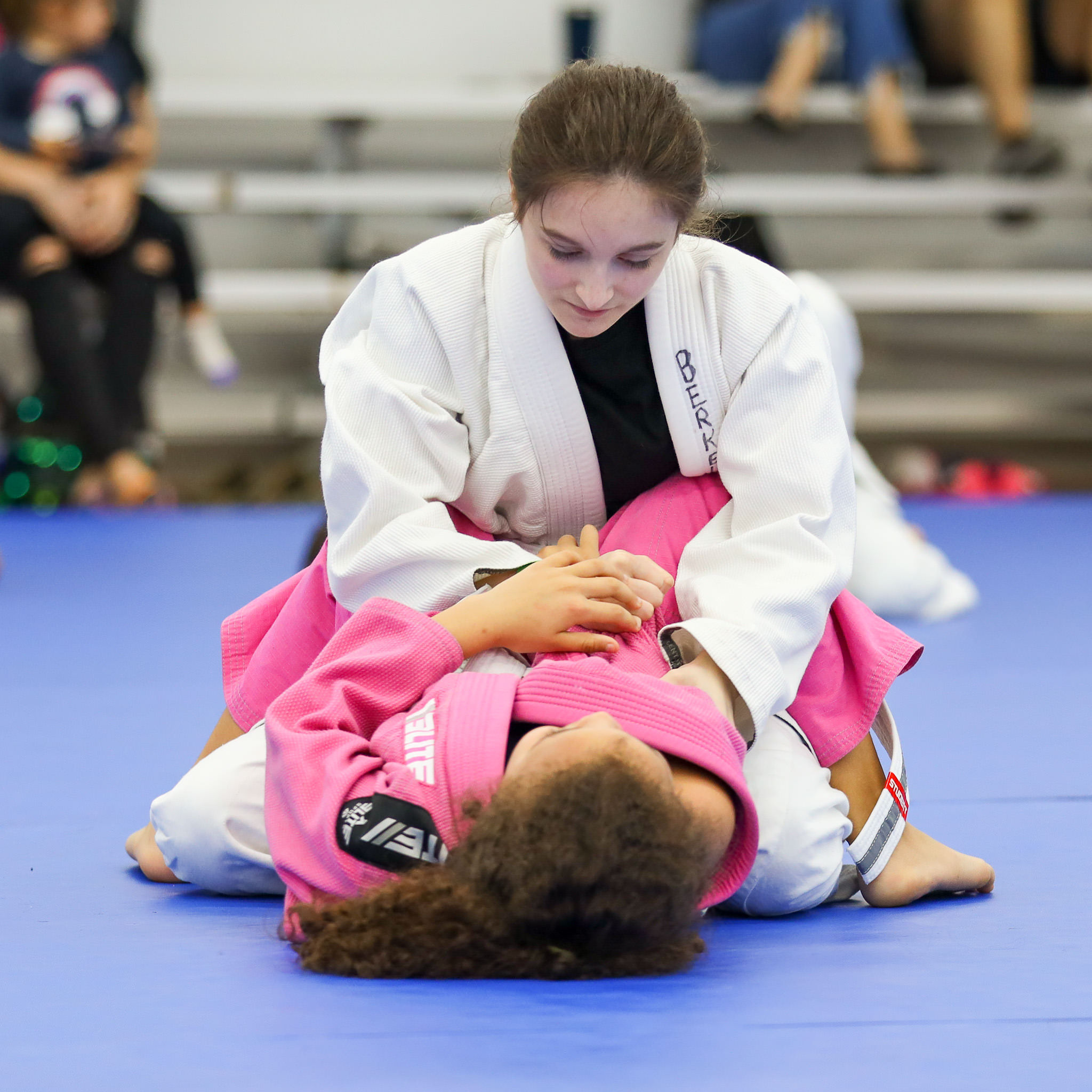 7 Reasons Women Should Practice Jiu Jitsu